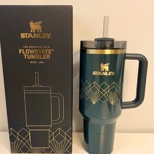 Stanley  Tumbler Forest Green Gloss Deco 40oz limited Edition HTF